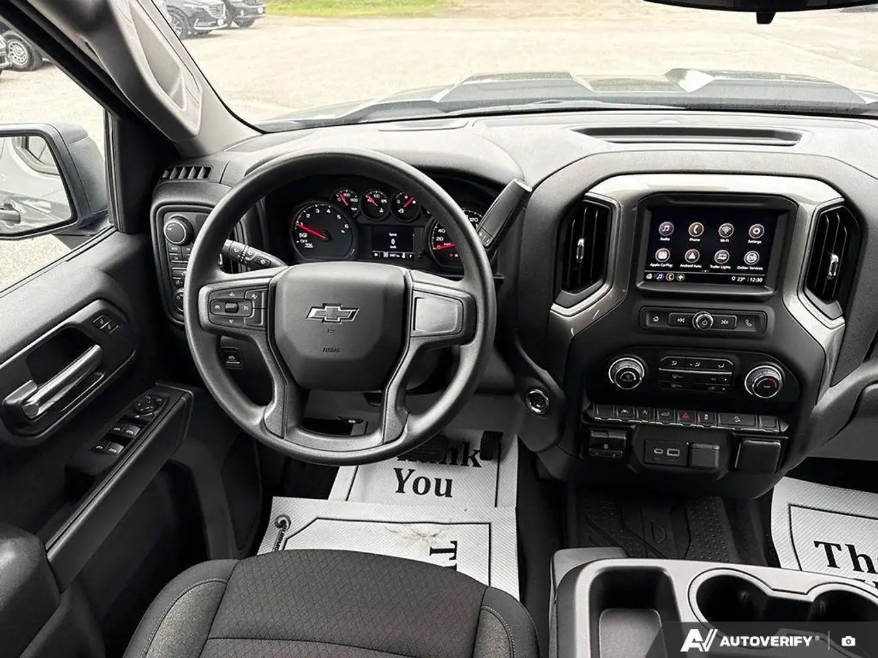Chevrolet Silverado 1500 - Image 27