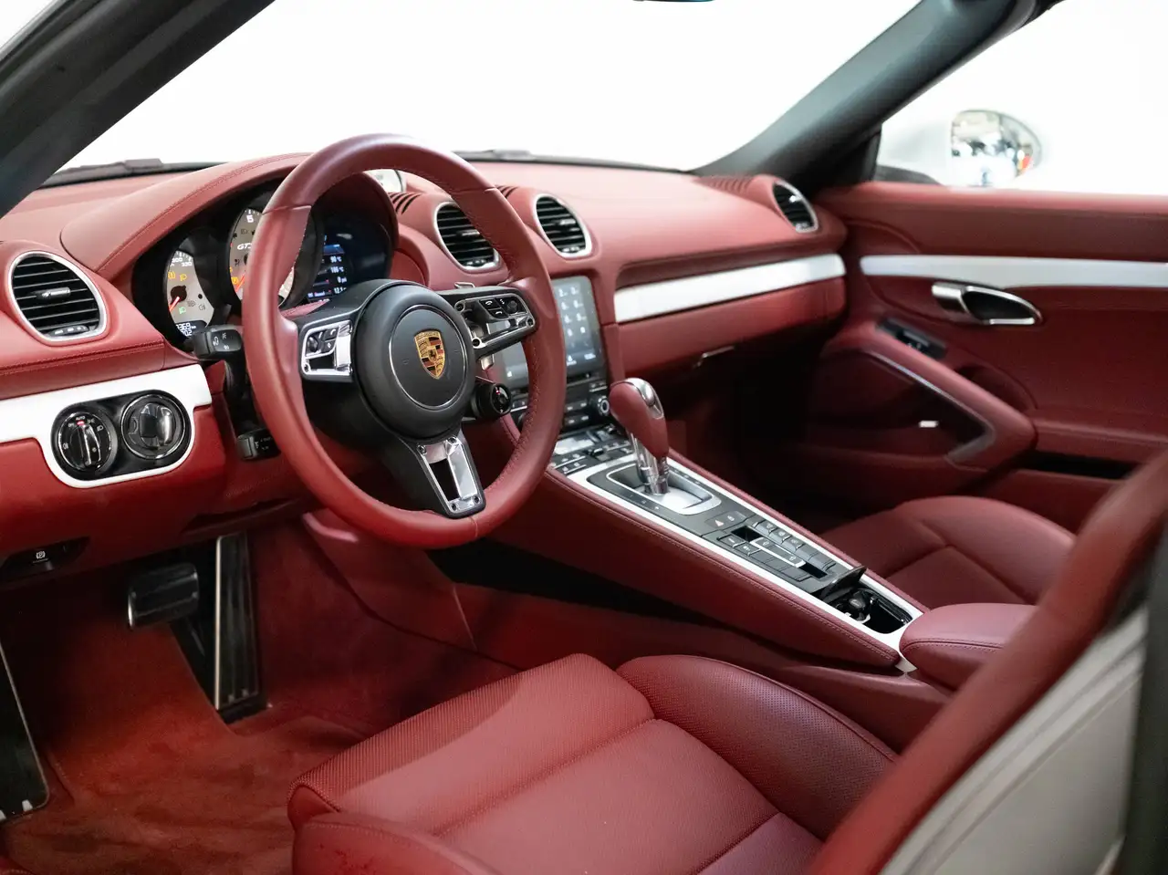 Porsche 718 Boxster - Image 10