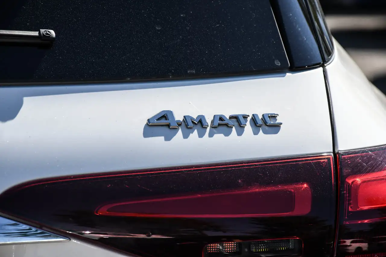 Mercedes-Benz GLE - Image 38