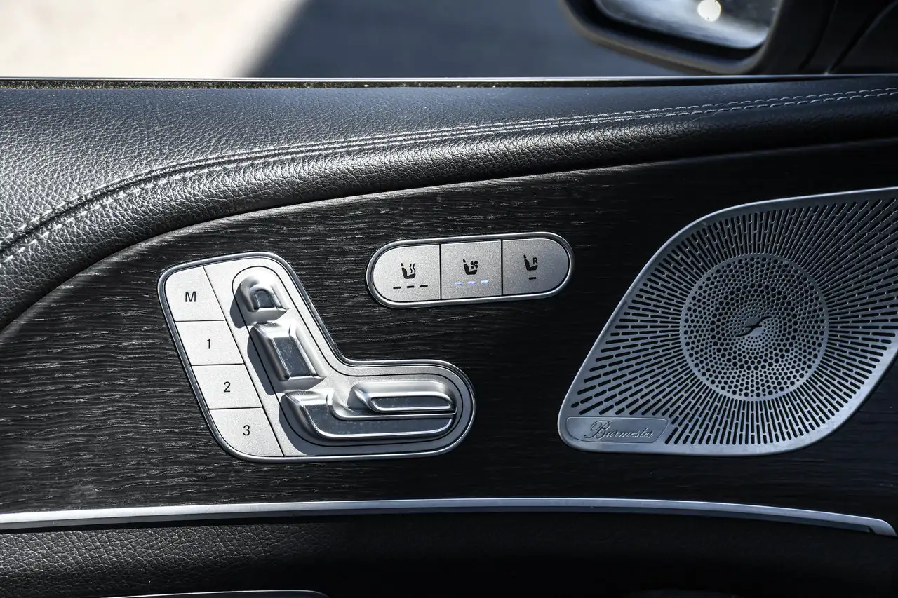 Mercedes-Benz GLE - Image 25