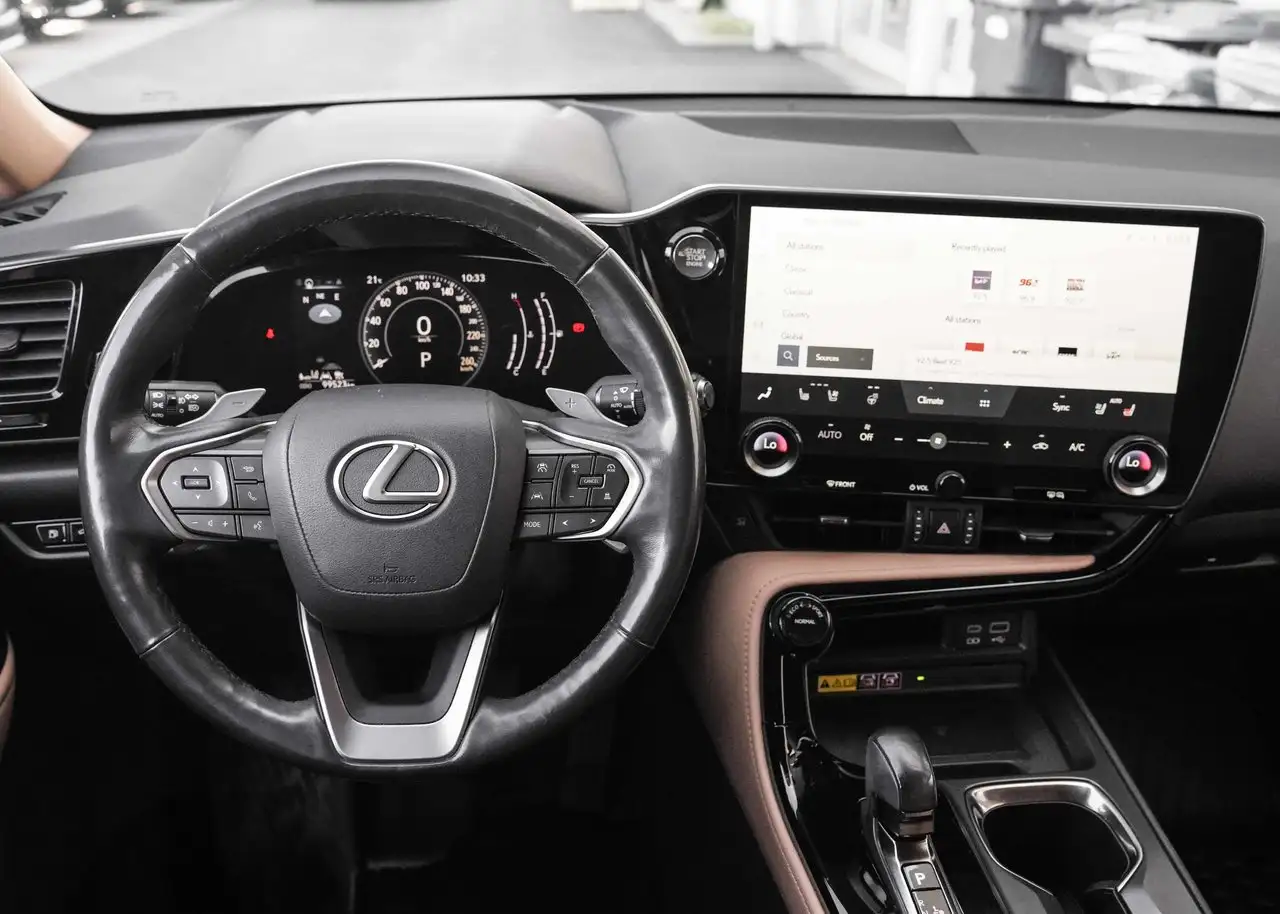 Lexus NX 350 - Image 12