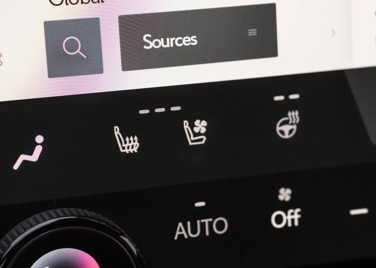 Lexus NX 350 - Image 24