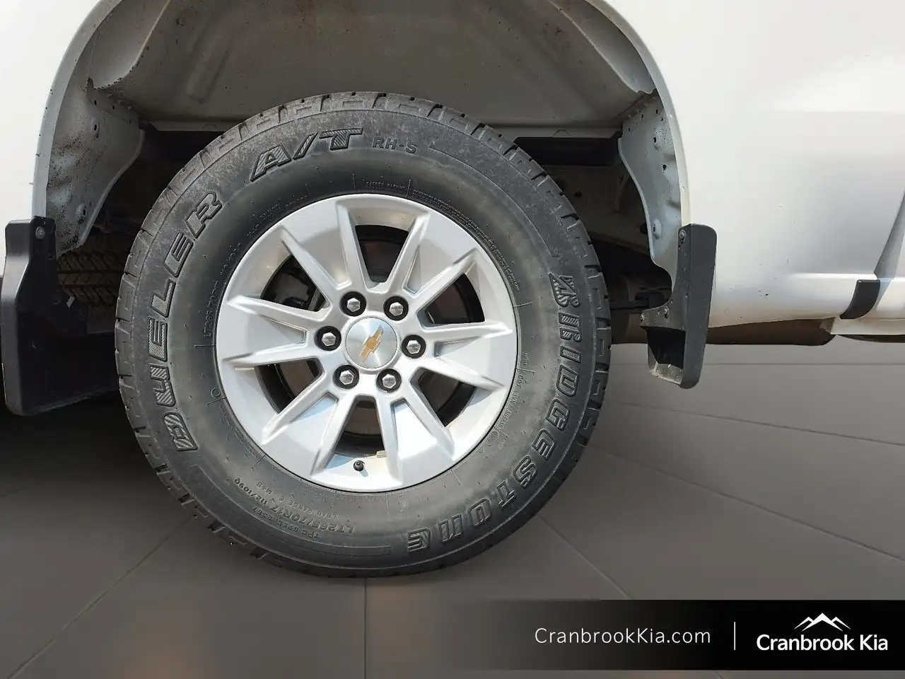 Chevrolet Silverado 1500 - Image 6