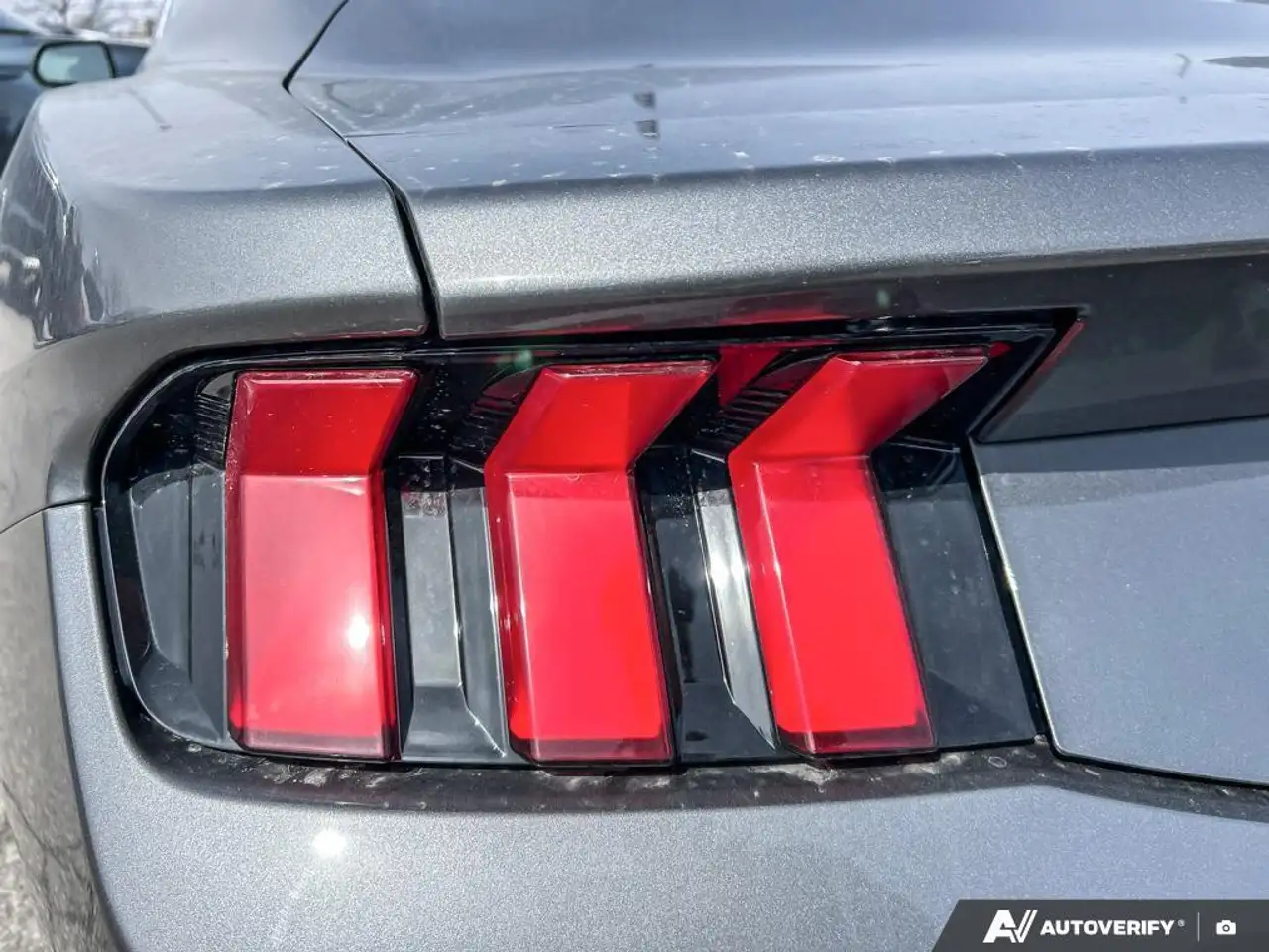 Ford Mustang - Image 10