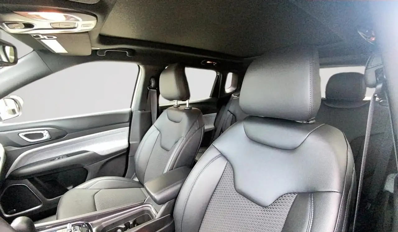 Jeep Compass - Image 9