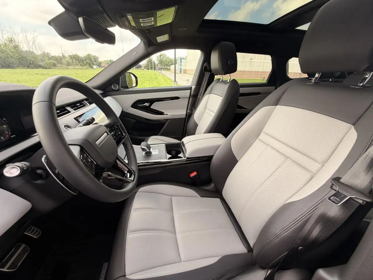 Land Rover Range Rover Evoque - Image 10