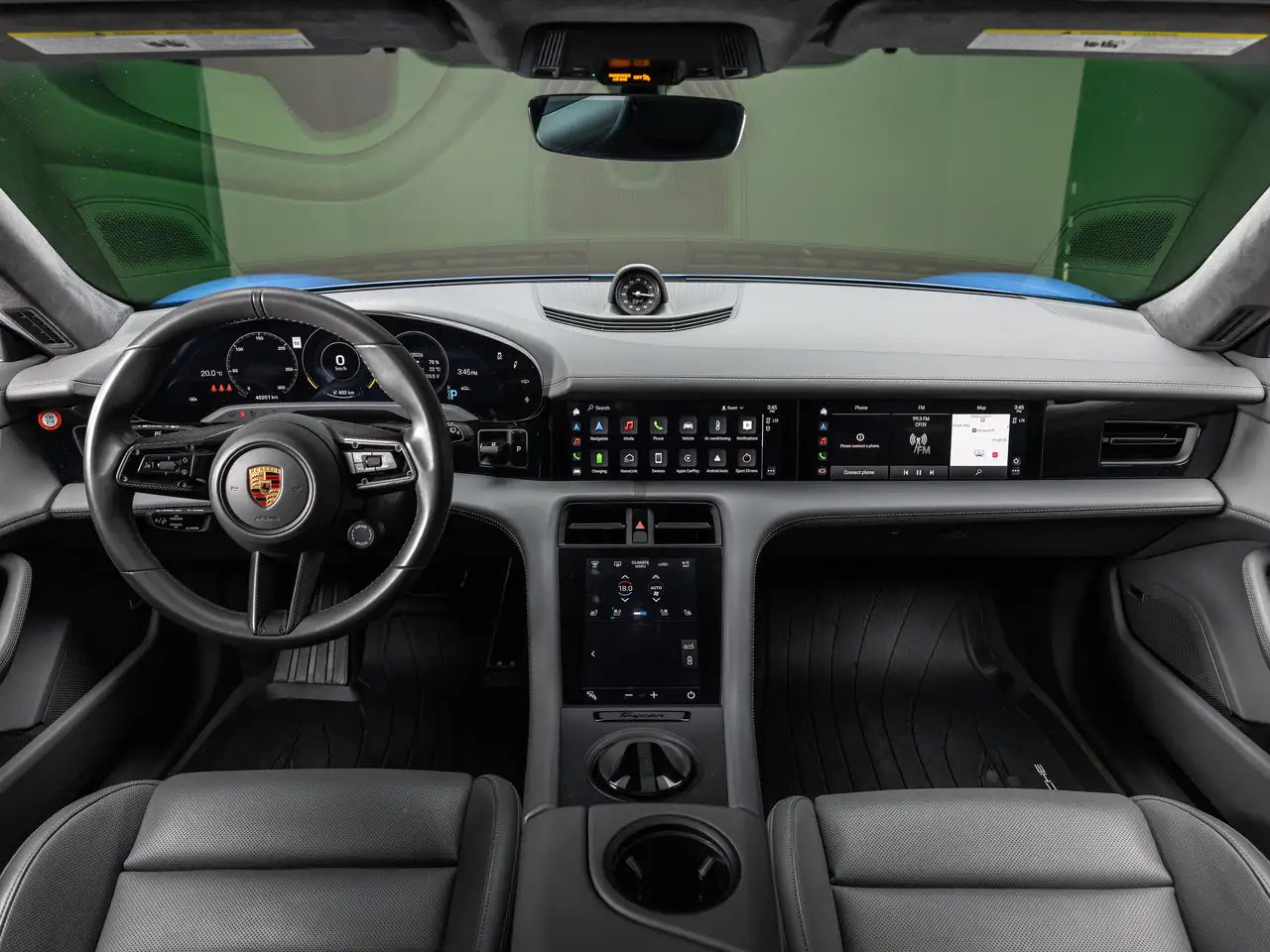 Porsche Taycan - Image 24