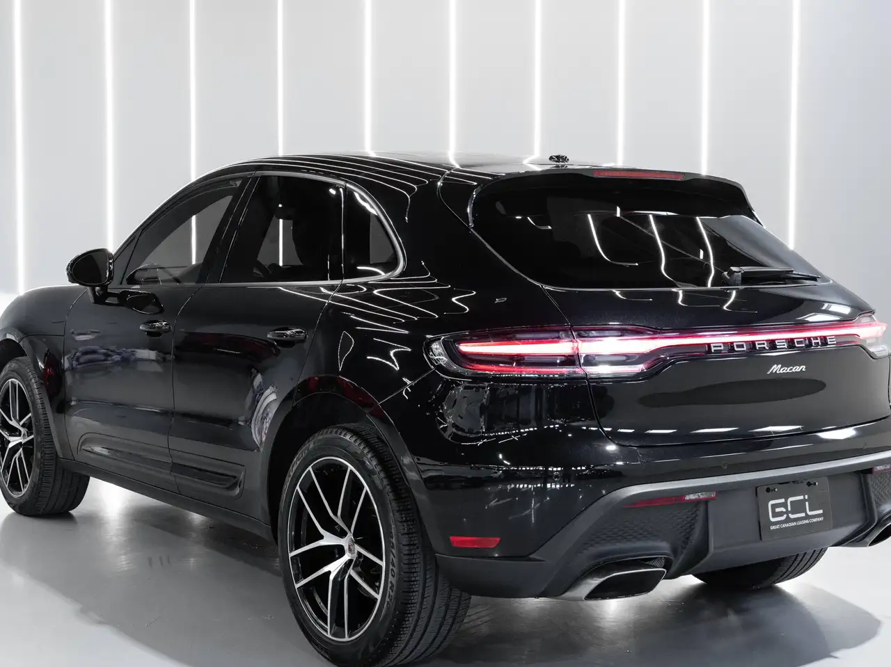 Porsche Macan - Image 8