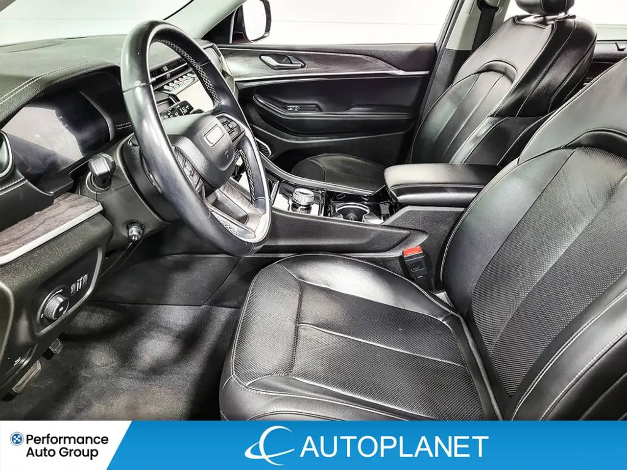 Jeep Grand Cherokee - Image 15