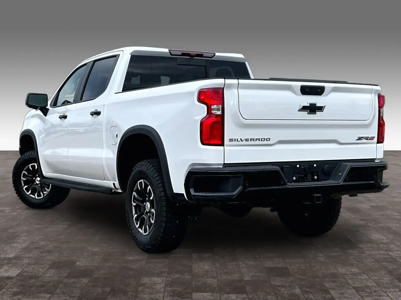 Chevrolet Silverado 1500 - Image 10
