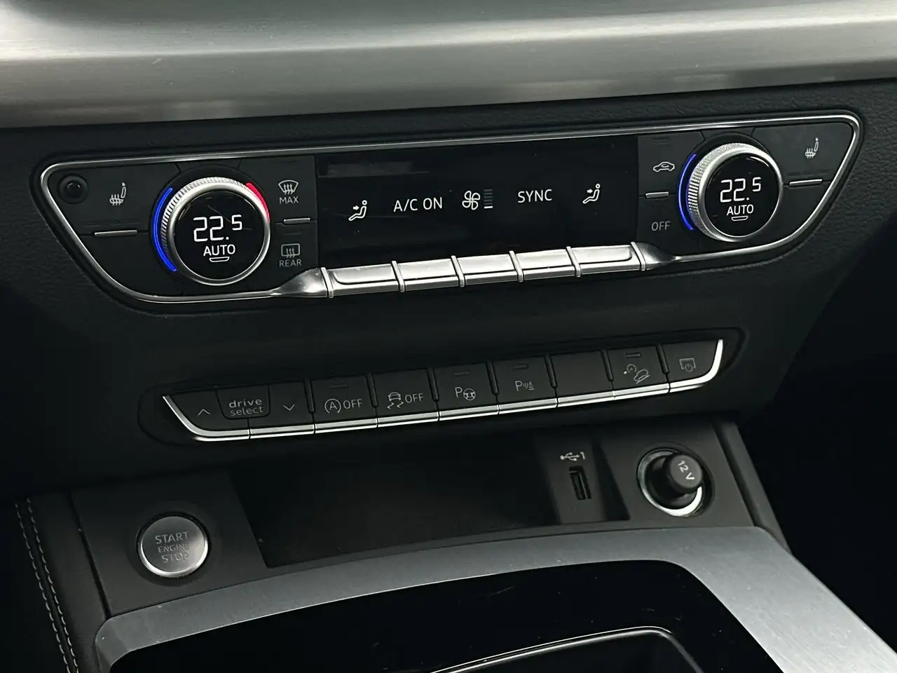 Audi Q5 - Image 27