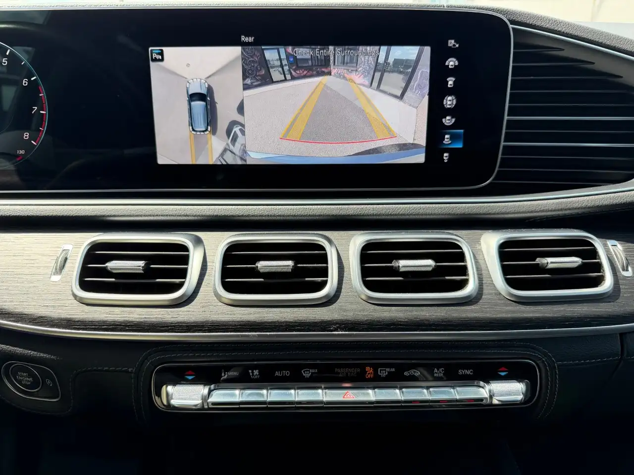 Mercedes-Benz GLE - Image 11