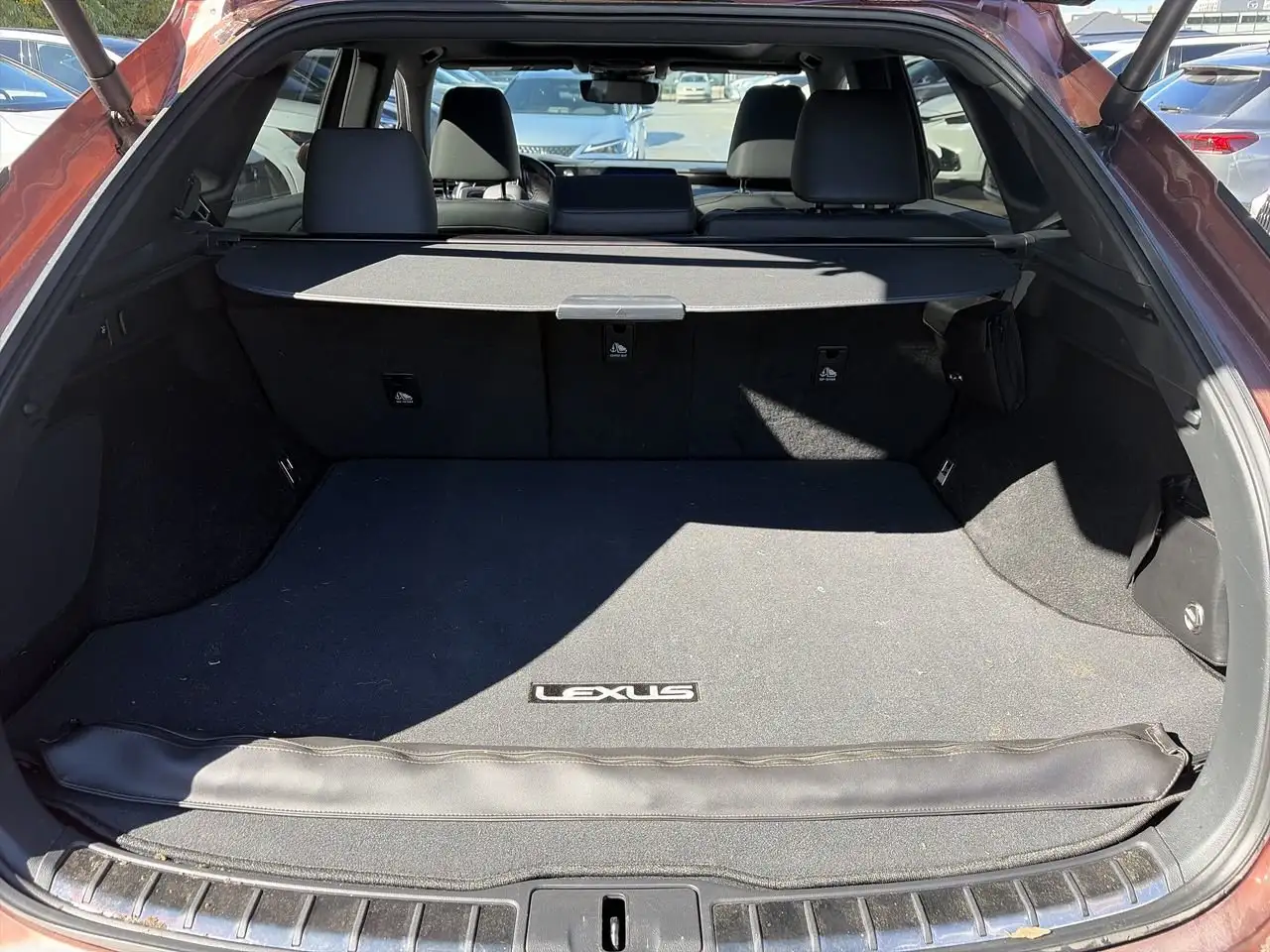 Lexus RX 350 - Image 32
