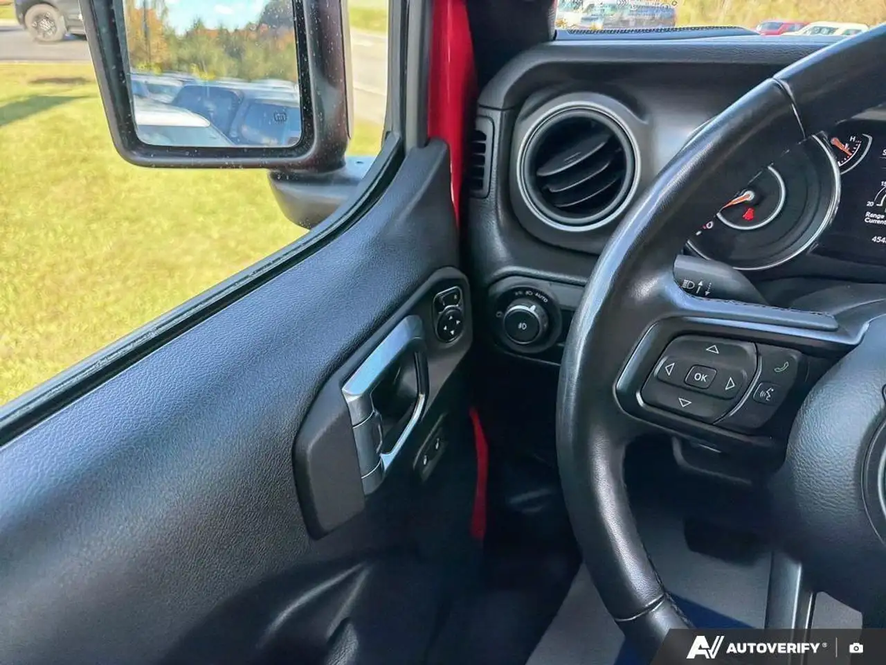 Jeep Wrangler - Image 19