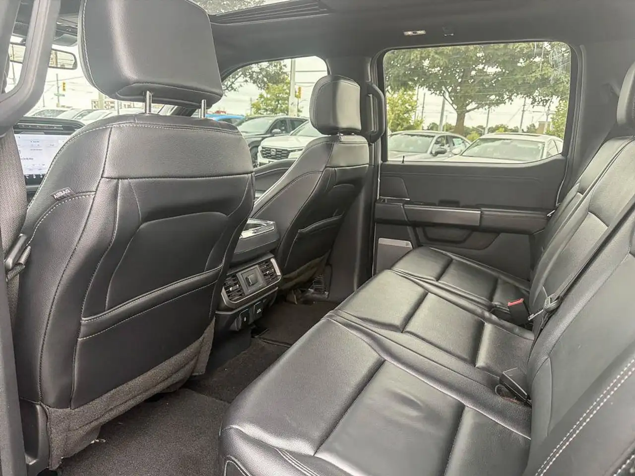 Ford F-150 - Image 25