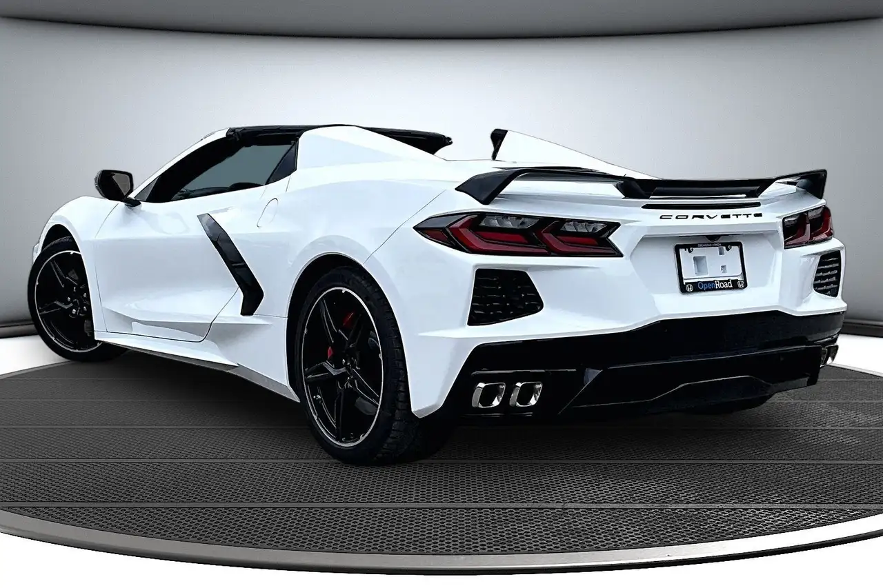 Chevrolet Corvette - Image 4