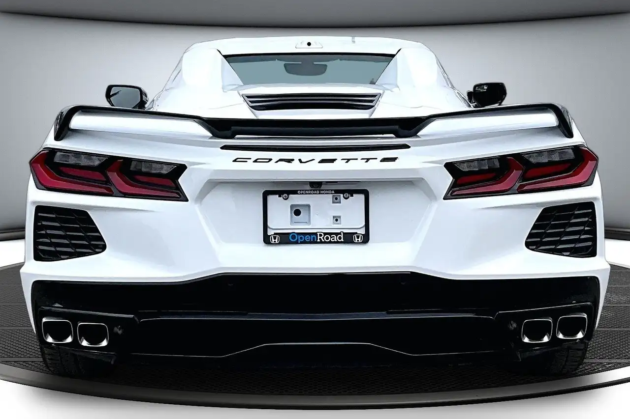 Chevrolet Corvette - Image 5