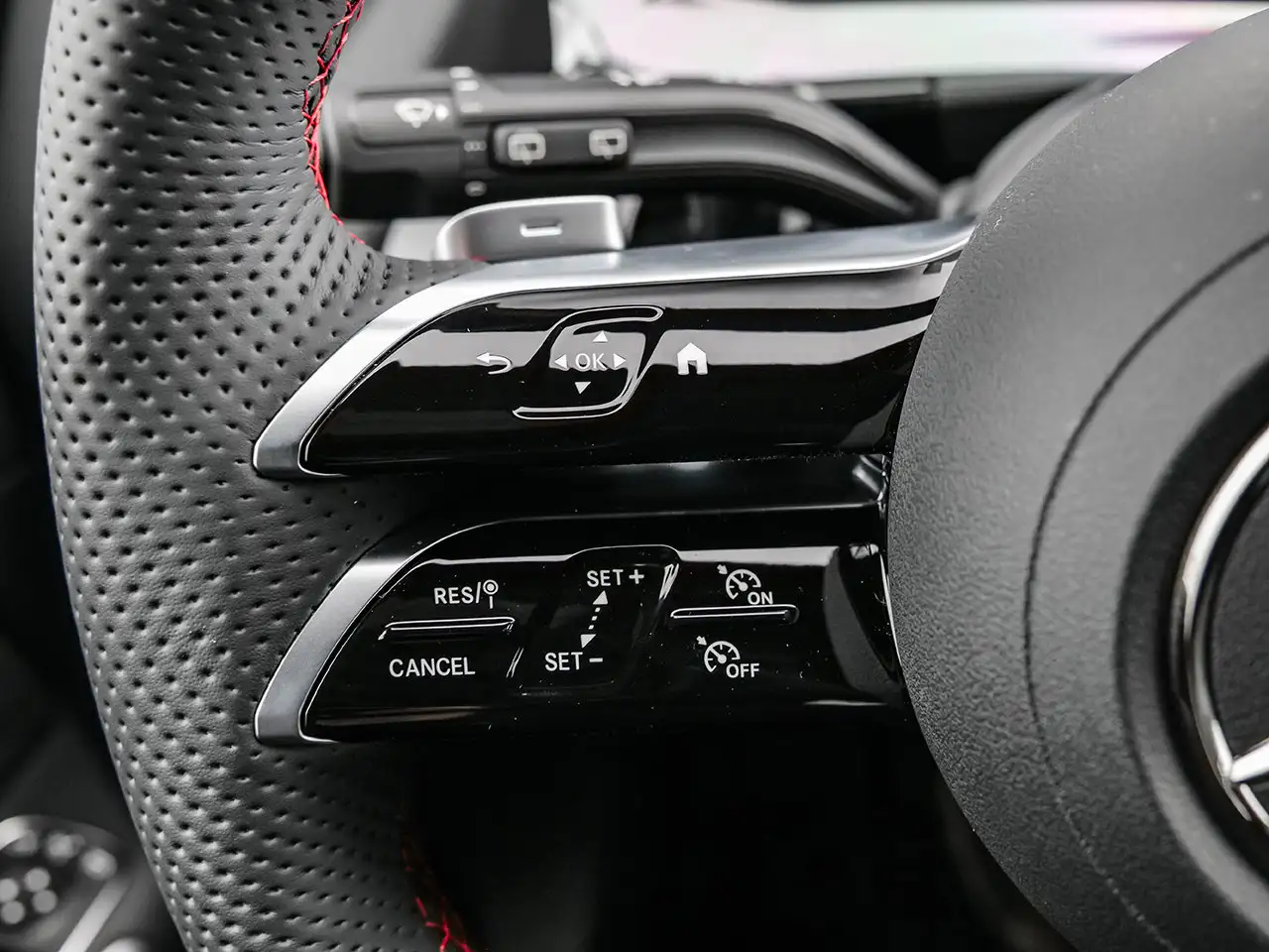 Mercedes-Benz GLA - Image 22