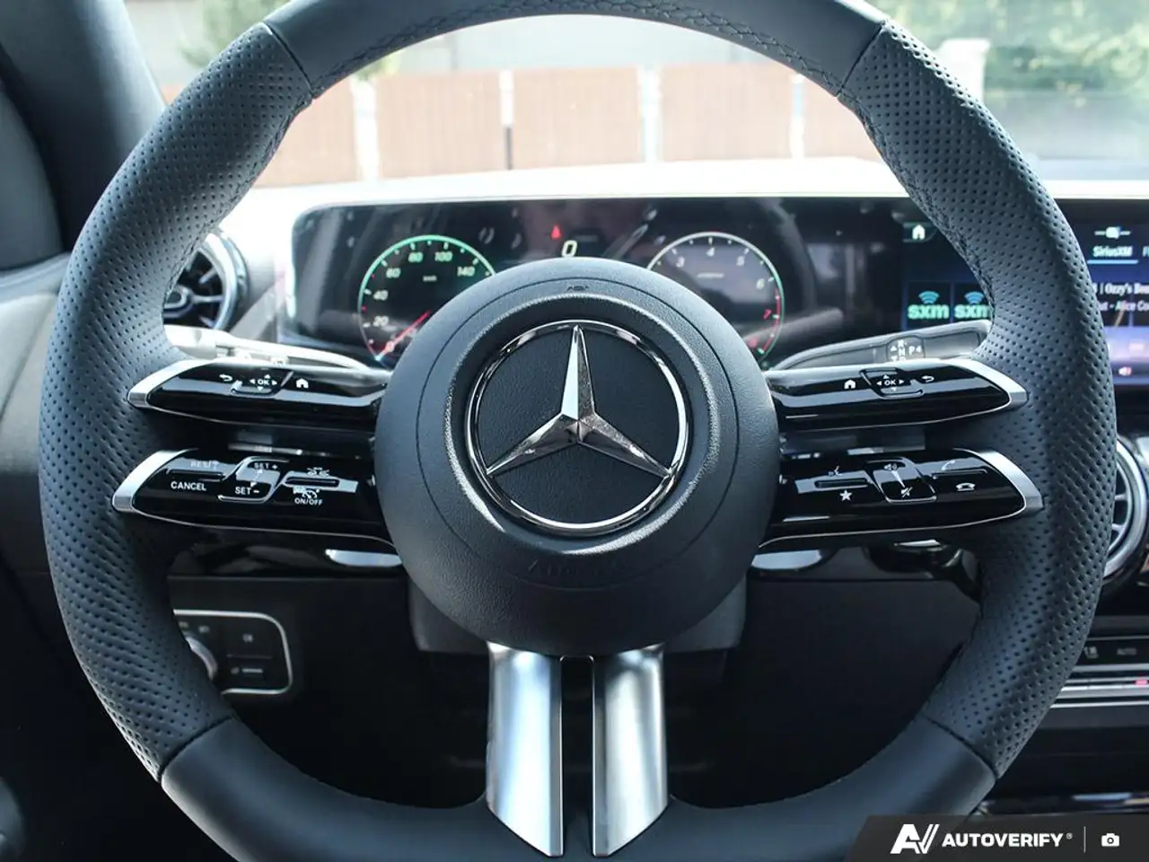 Mercedes-Benz GLA - Image 14