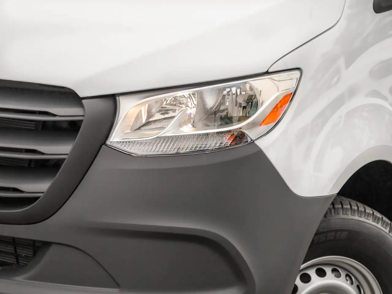 Mercedes-Benz Sprinter - Image 8