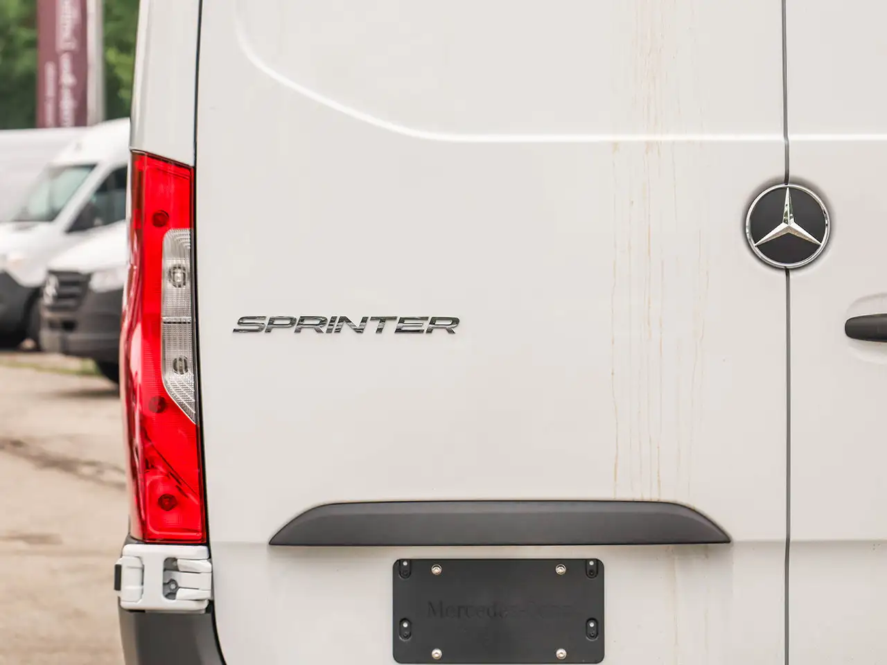 Mercedes-Benz Sprinter - Image 10