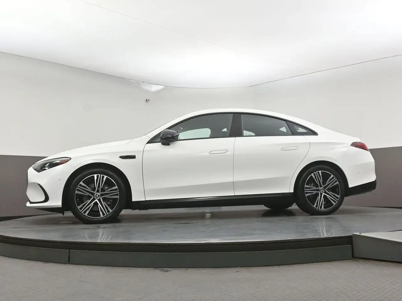 Mercedes-Benz CLA - Image 45