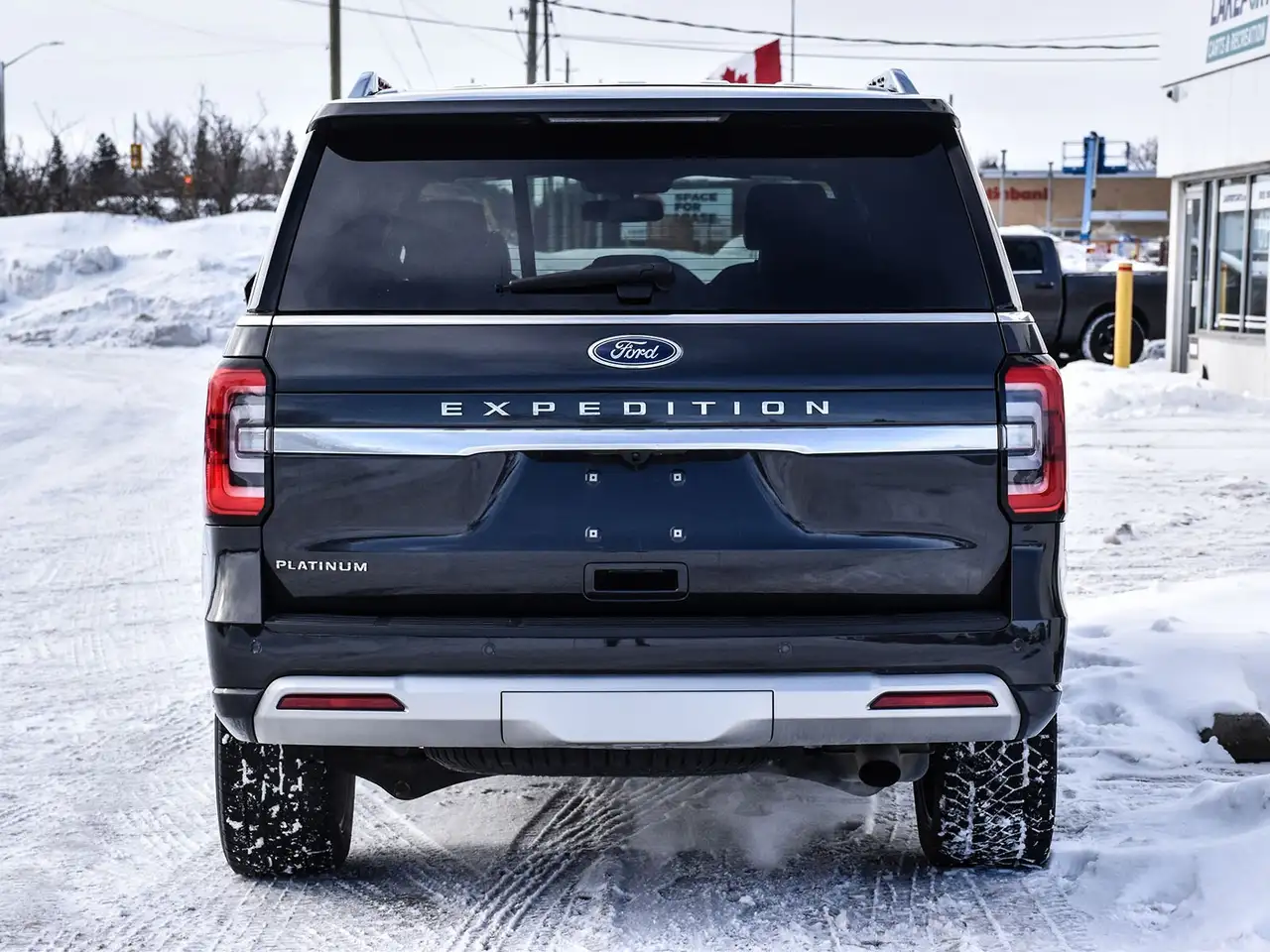 Ford Expedition - Image 8
