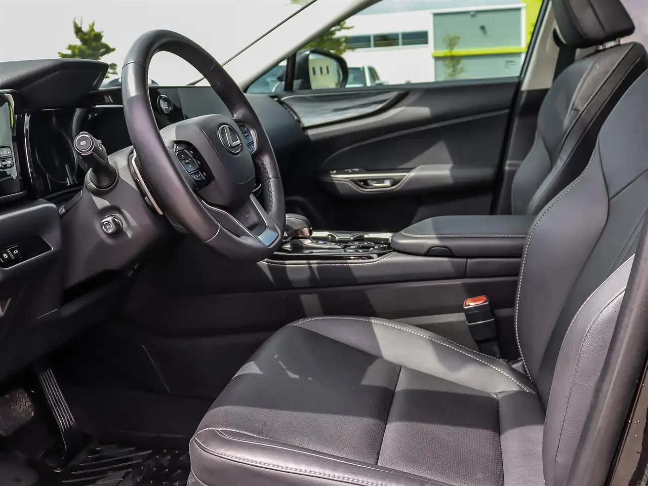 Lexus NX - Image 9