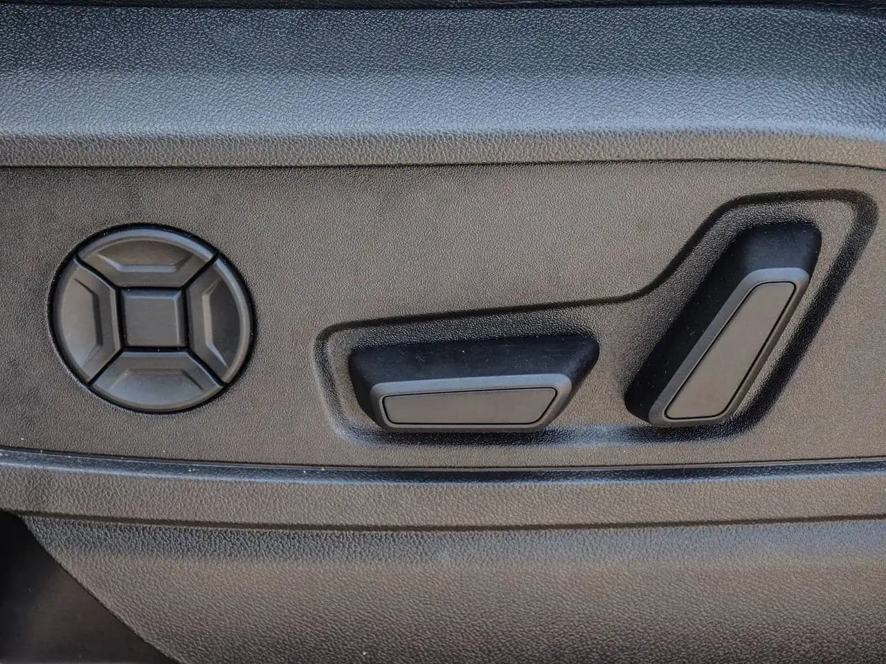 Audi Q5 - Image 15