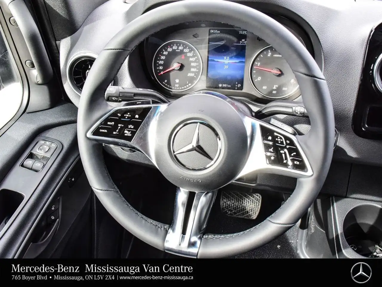 Mercedes-Benz Sprinter - Image 17