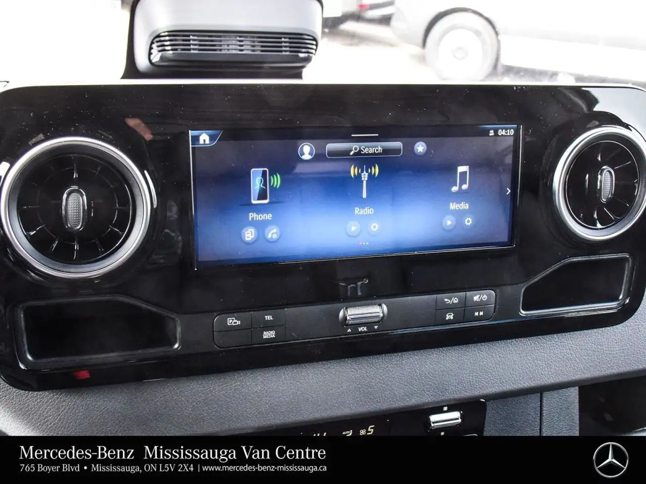 Mercedes-Benz Sprinter - Image 21