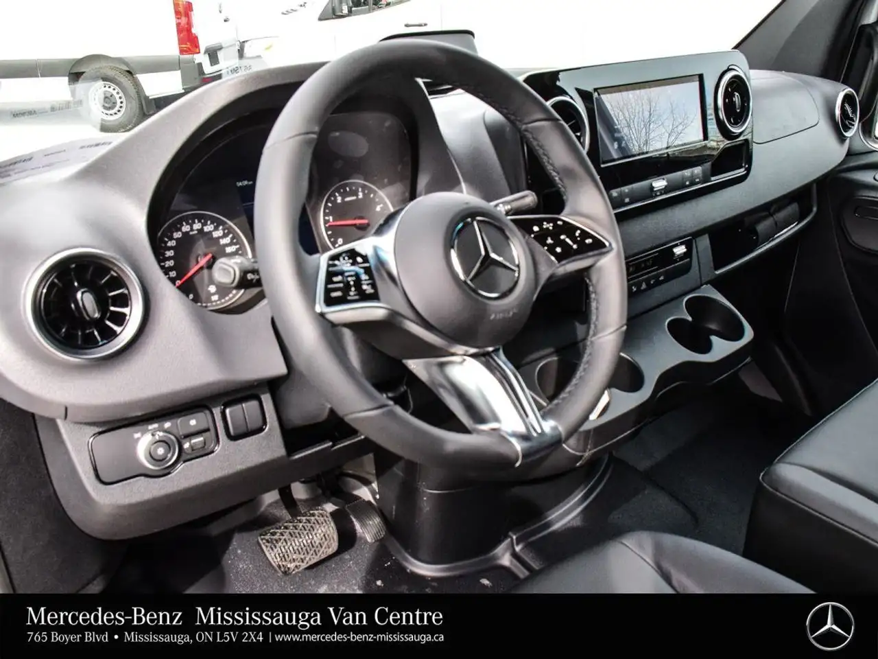 Mercedes-Benz Sprinter - Image 11
