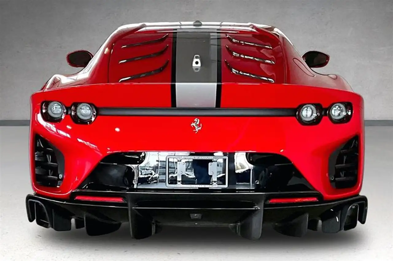 Ferrari 812 - Image 4