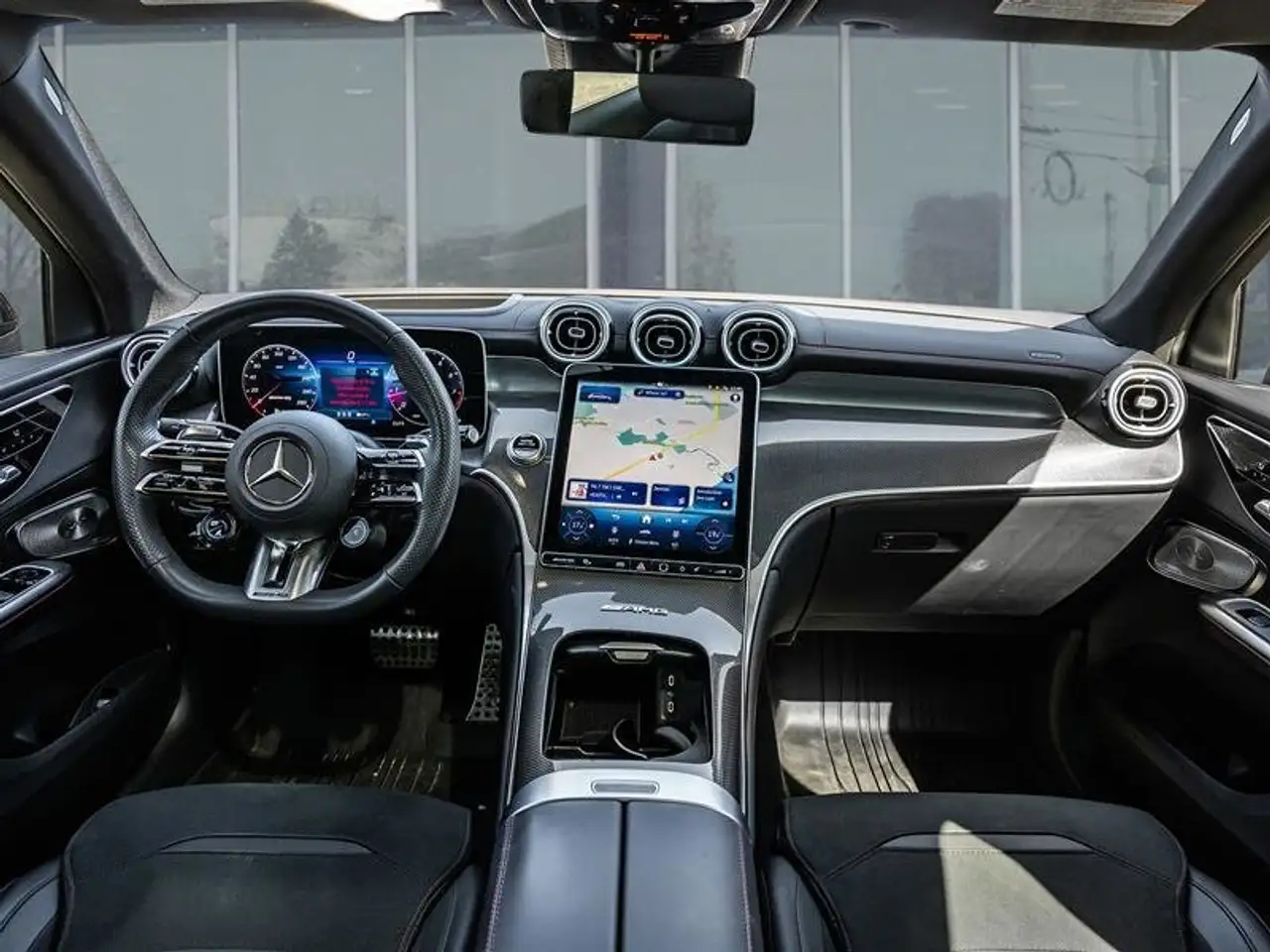 Mercedes-Benz GLC - Image 32
