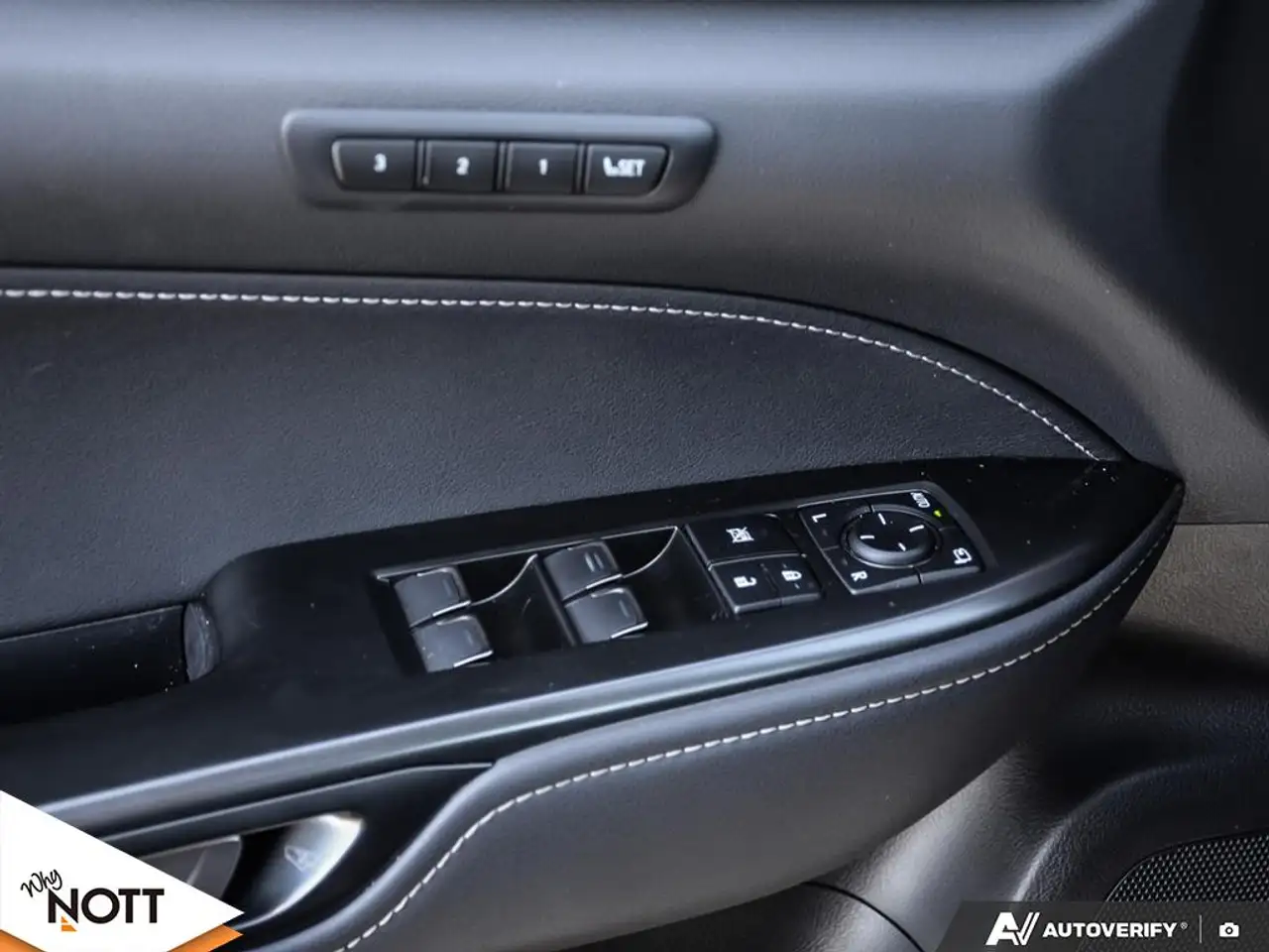 Lexus NX - Image 17