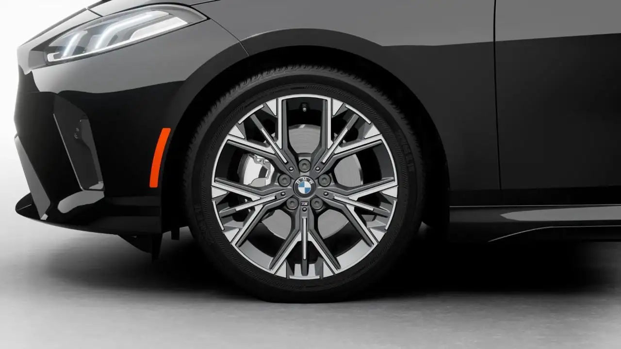 BMW 2 Series - Image 7