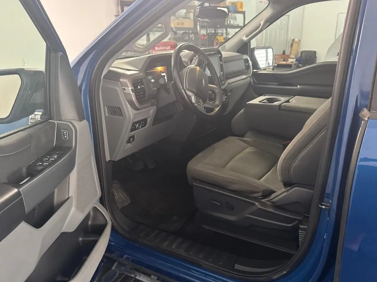 Ford F-150 - Image 10