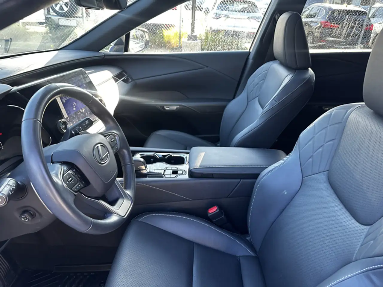 Lexus RX - Image 14