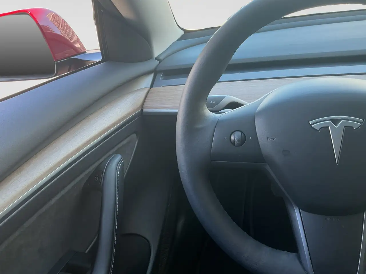 Tesla Model 3 - Image 14