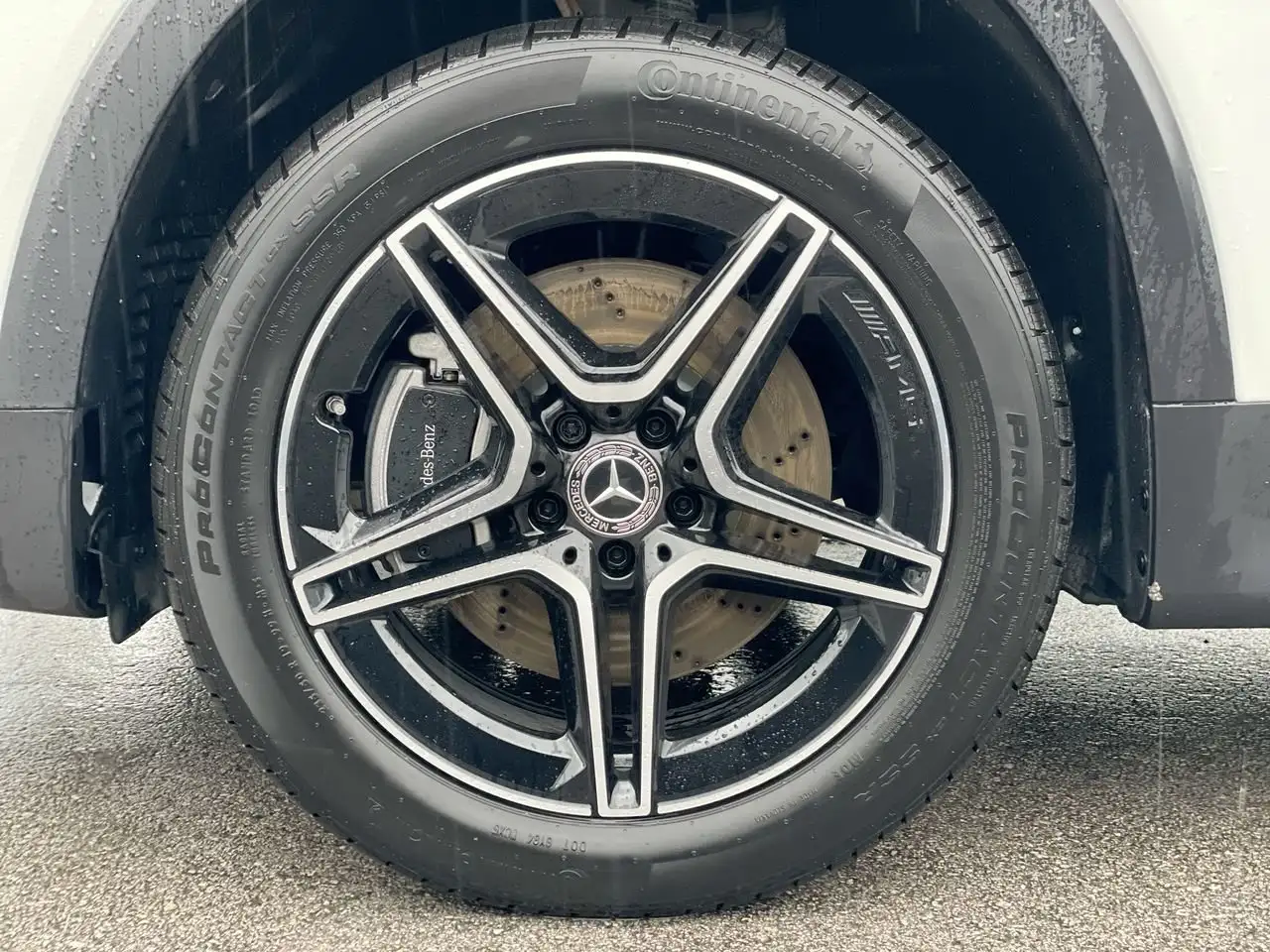 Mercedes-Benz GLB - Image 18