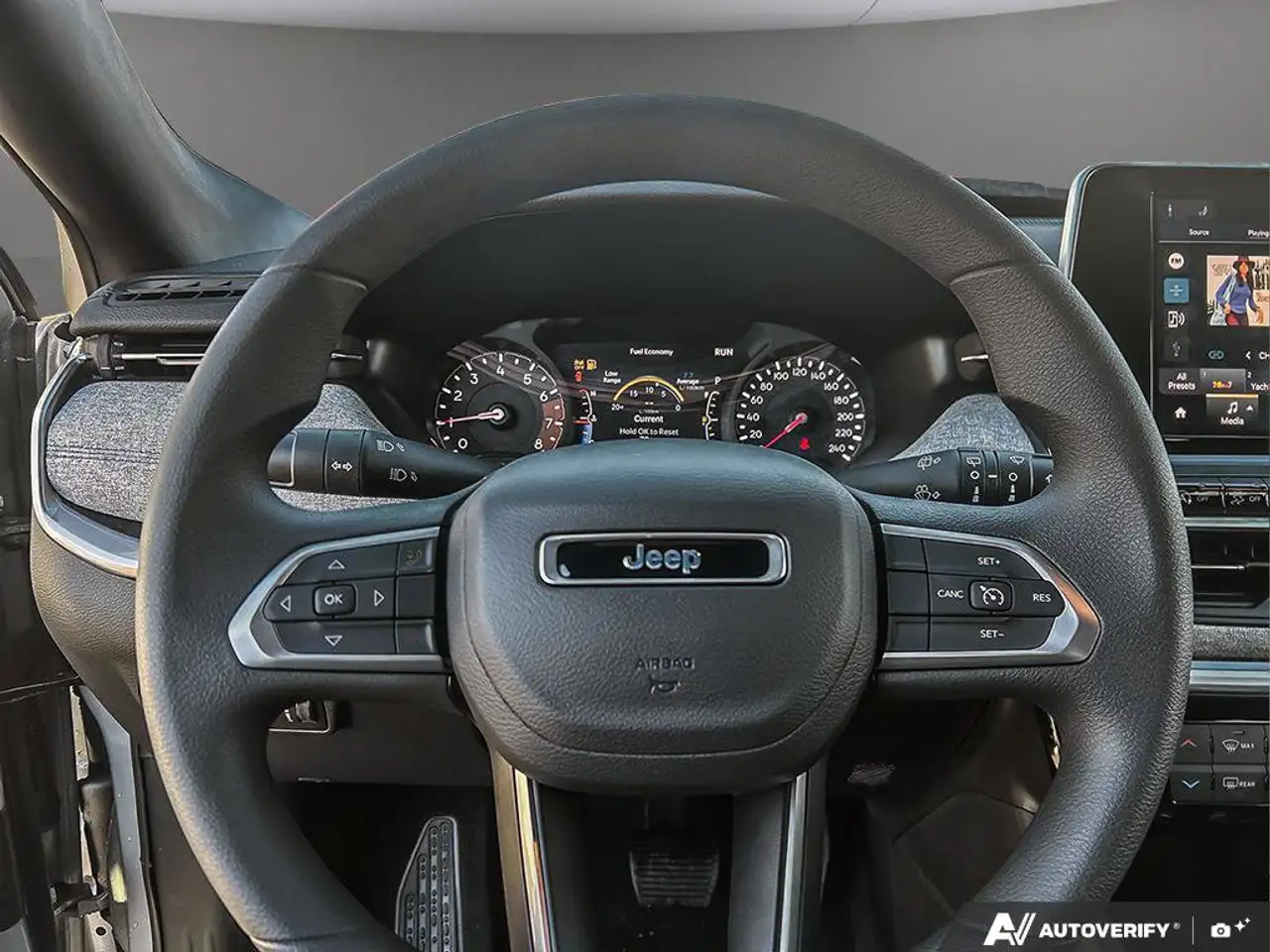 Jeep Compass - Image 14