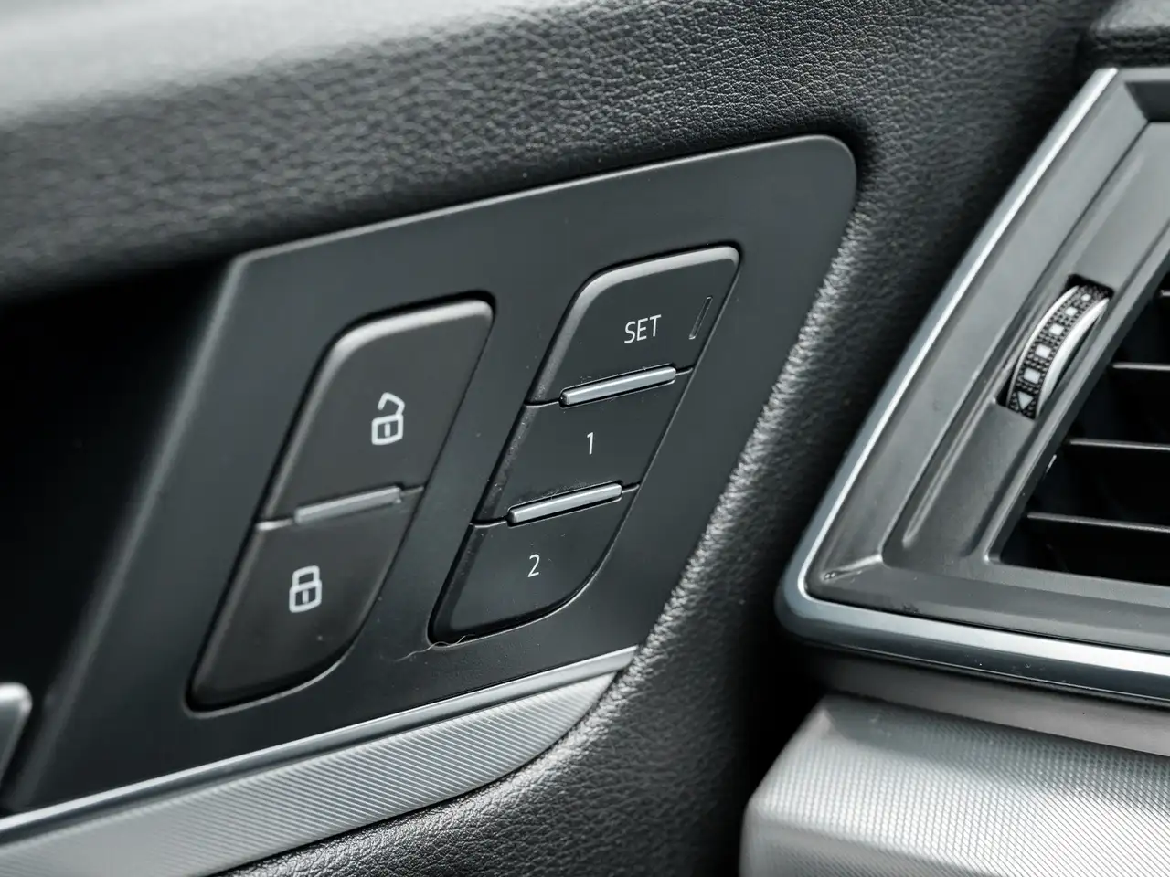 Audi Q5 - Image 16