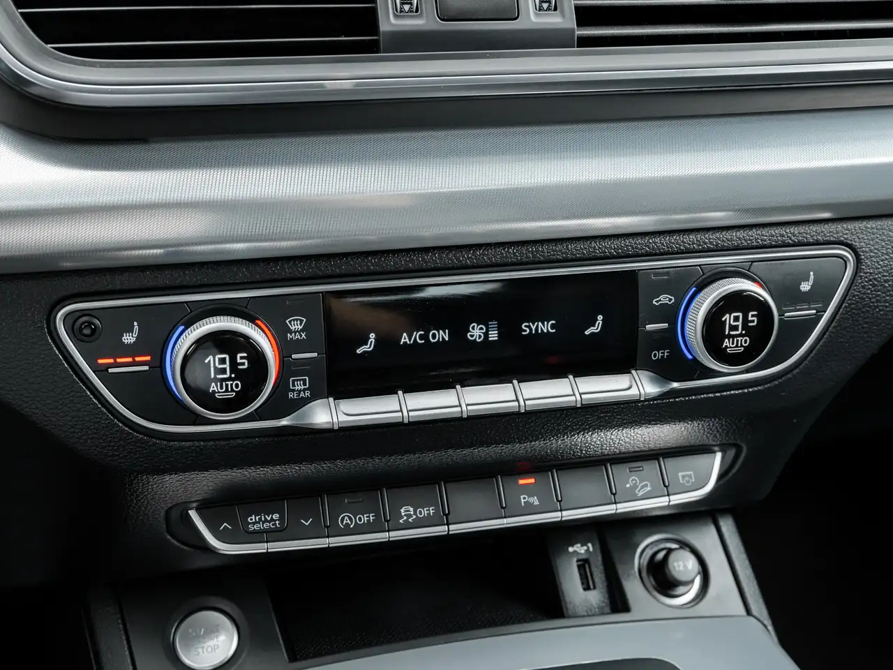 Audi Q5 - Image 19