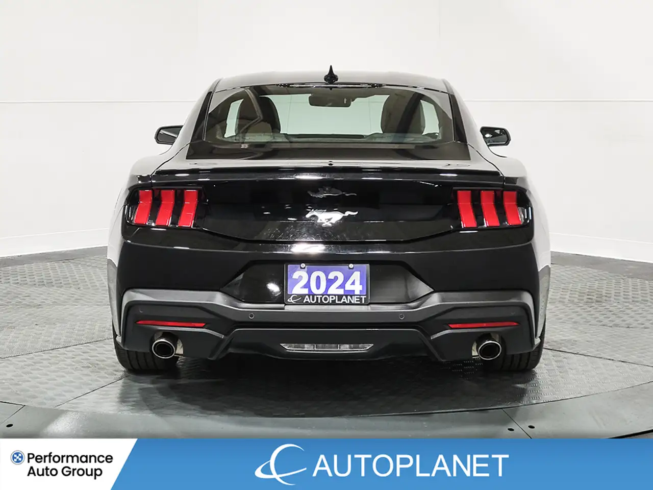 Ford Mustang - Image 7