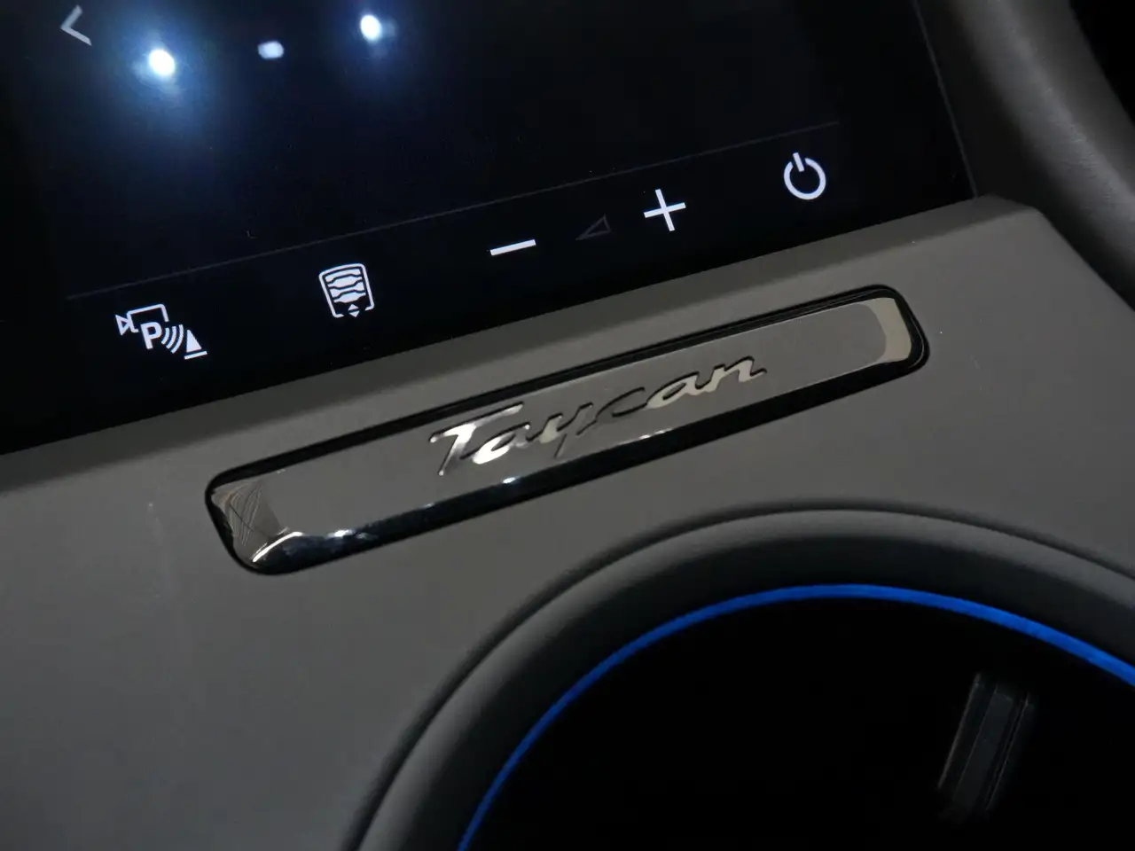 Porsche Taycan - Image 23
