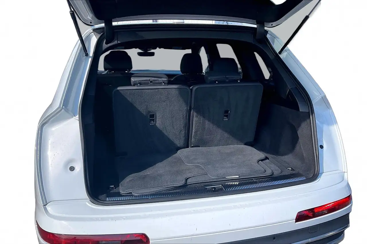 Audi Q7 - Image 23