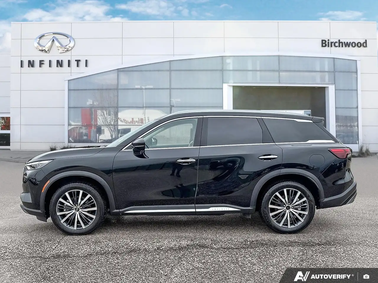 Infiniti QX60 - Image 3