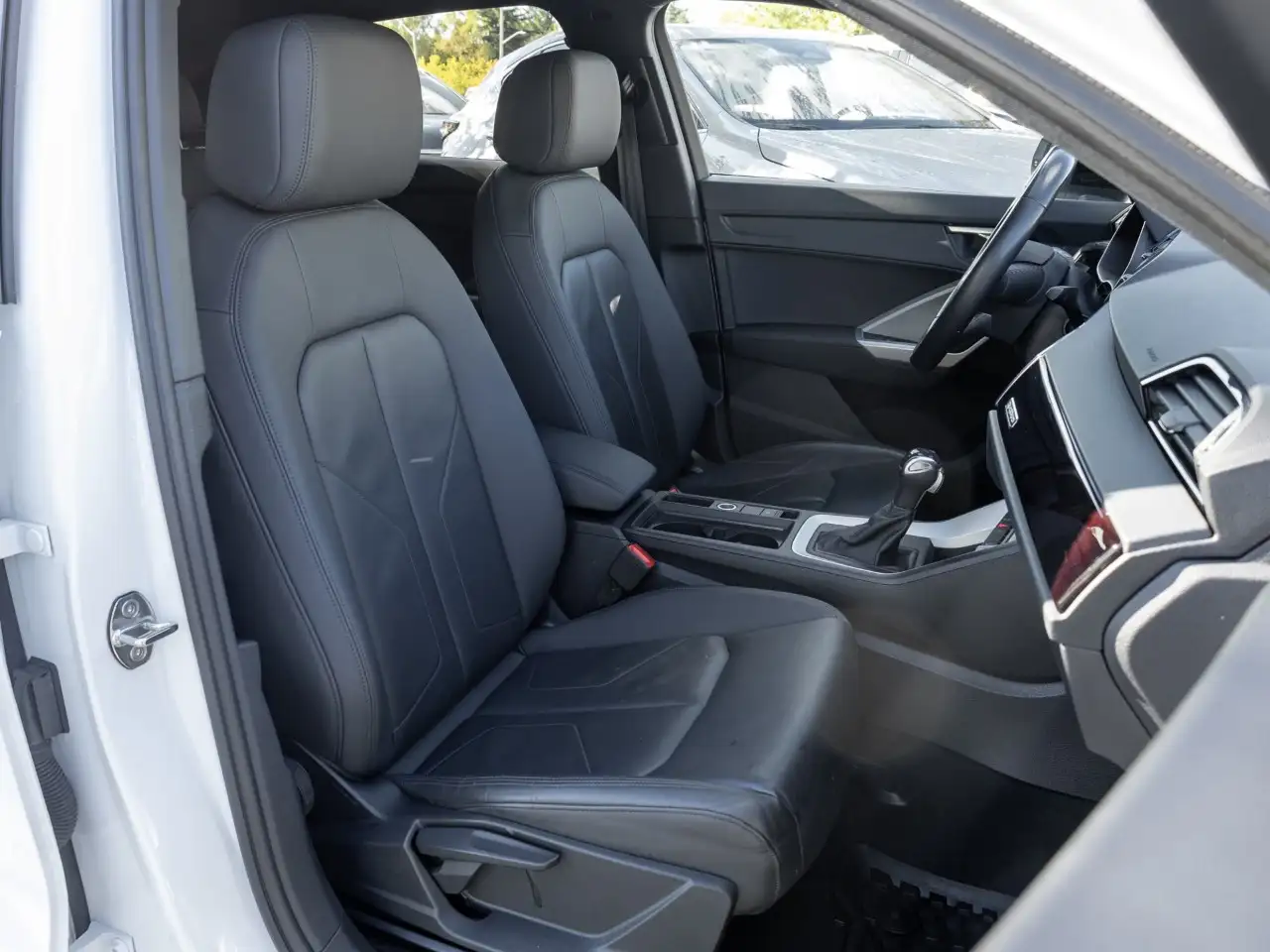 Audi Q3 - Image 22