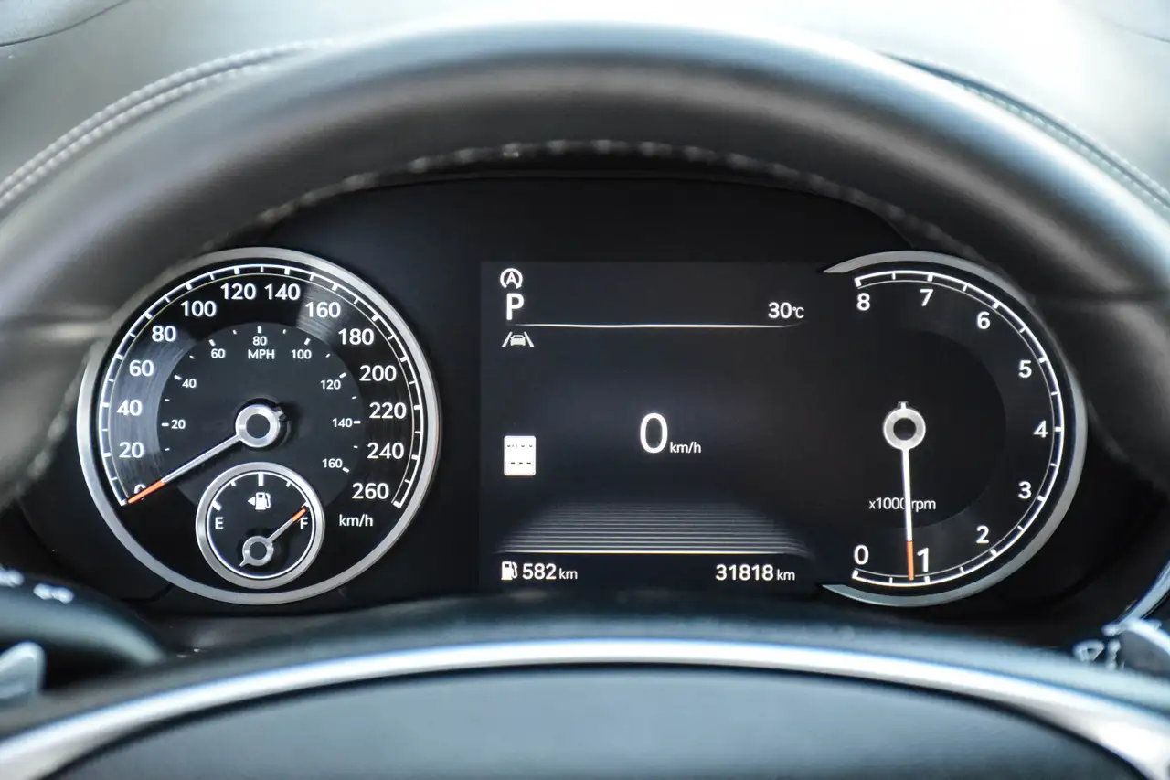 Genesis GV70 - Image 19