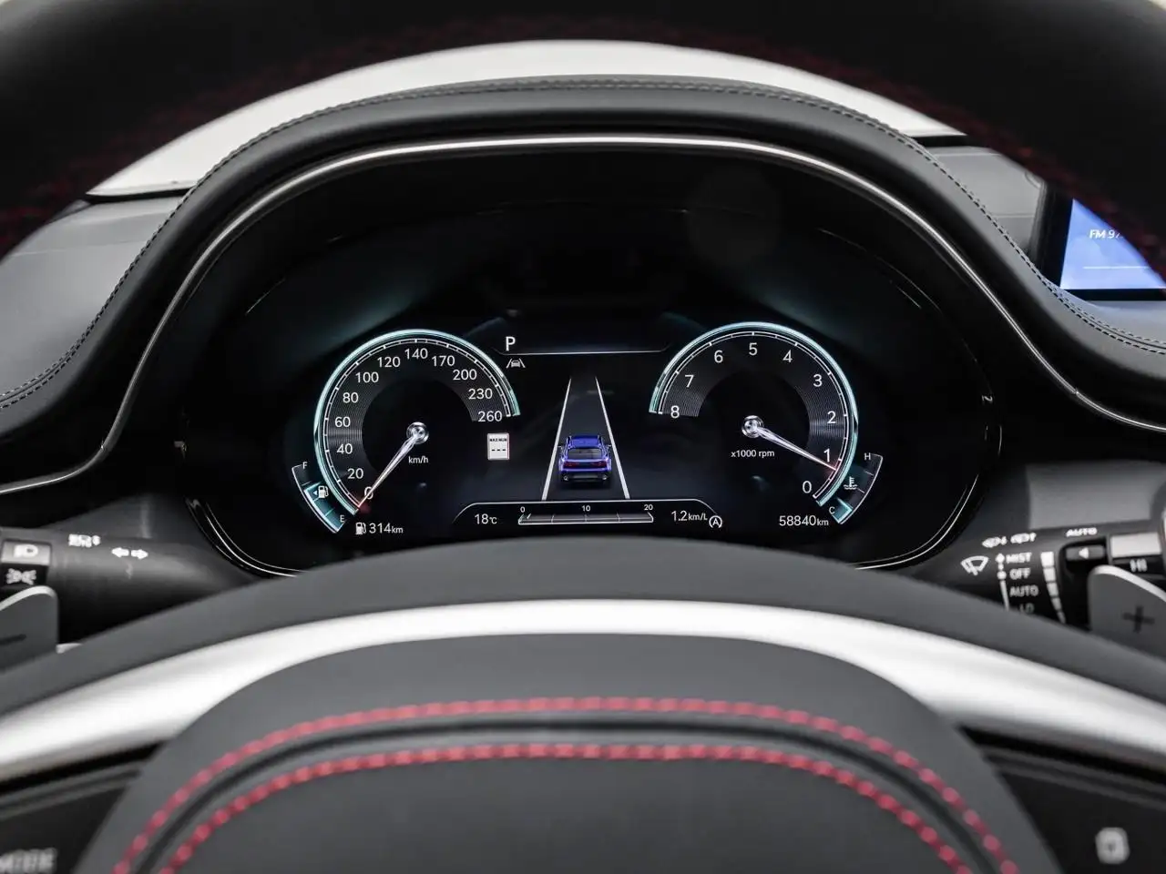 Genesis GV70 - Image 9